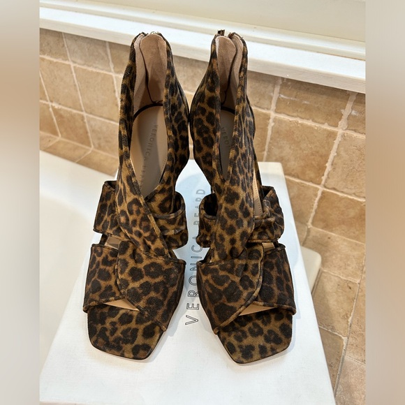 NWT Veronica Beard leopard print heels size 10 with Box and dustcover - Picture 9 of 14